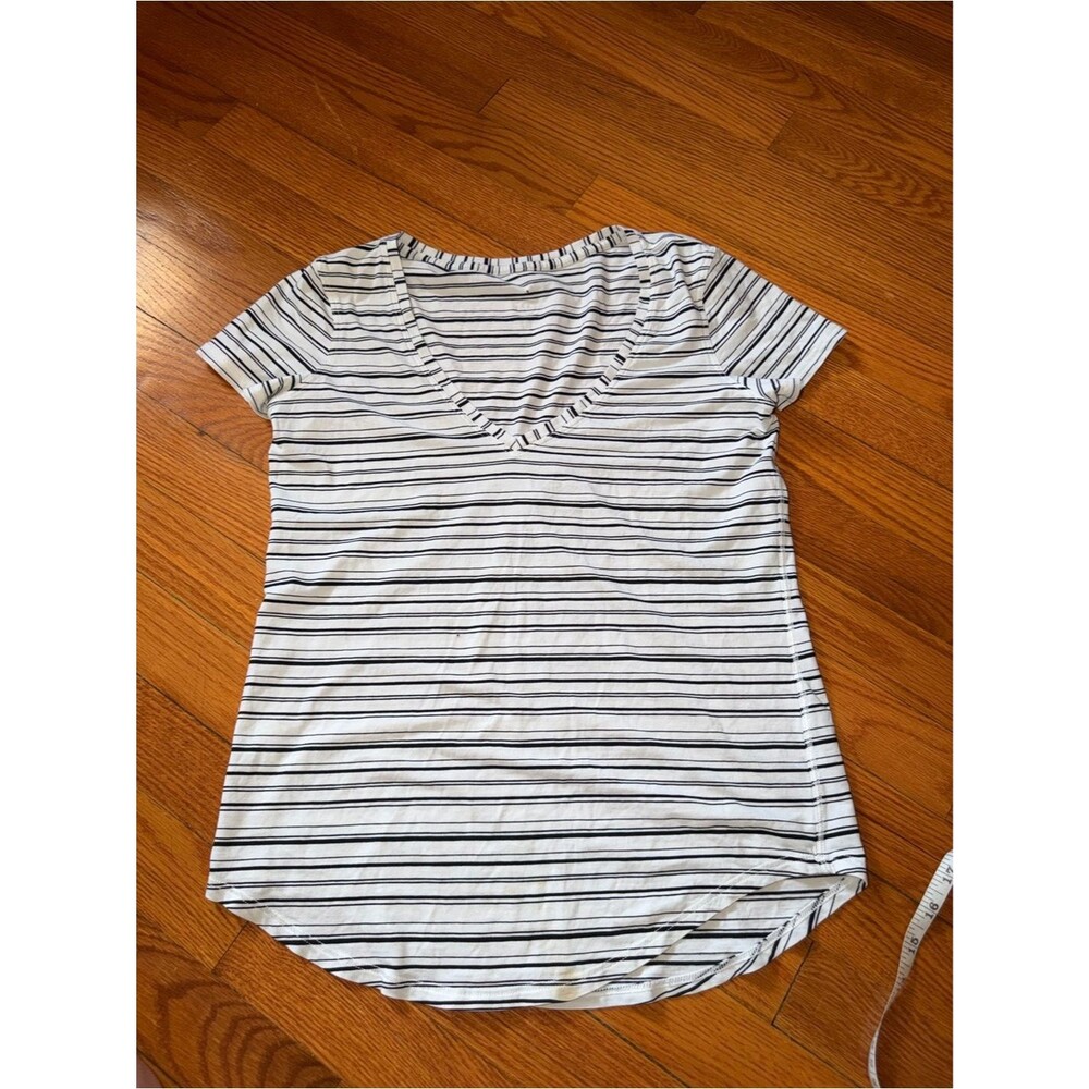 Lululemon Love Tee size 8/10